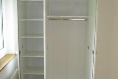 4zimmer_typ1_schrank1